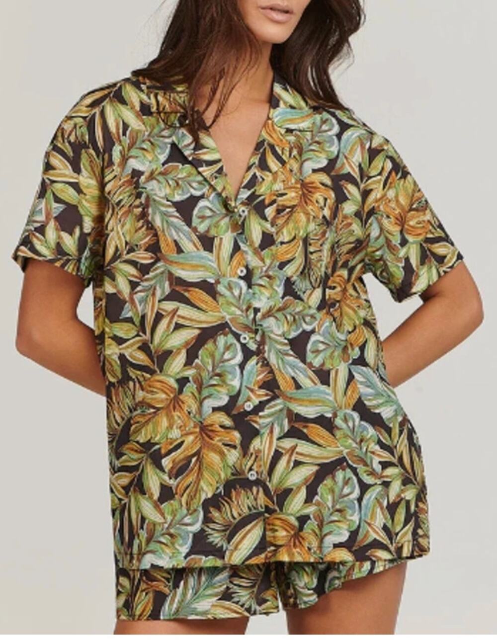 NWT Charlie Holiday Set Button Down & Shorts in Tropical Palm Print Size 6-8